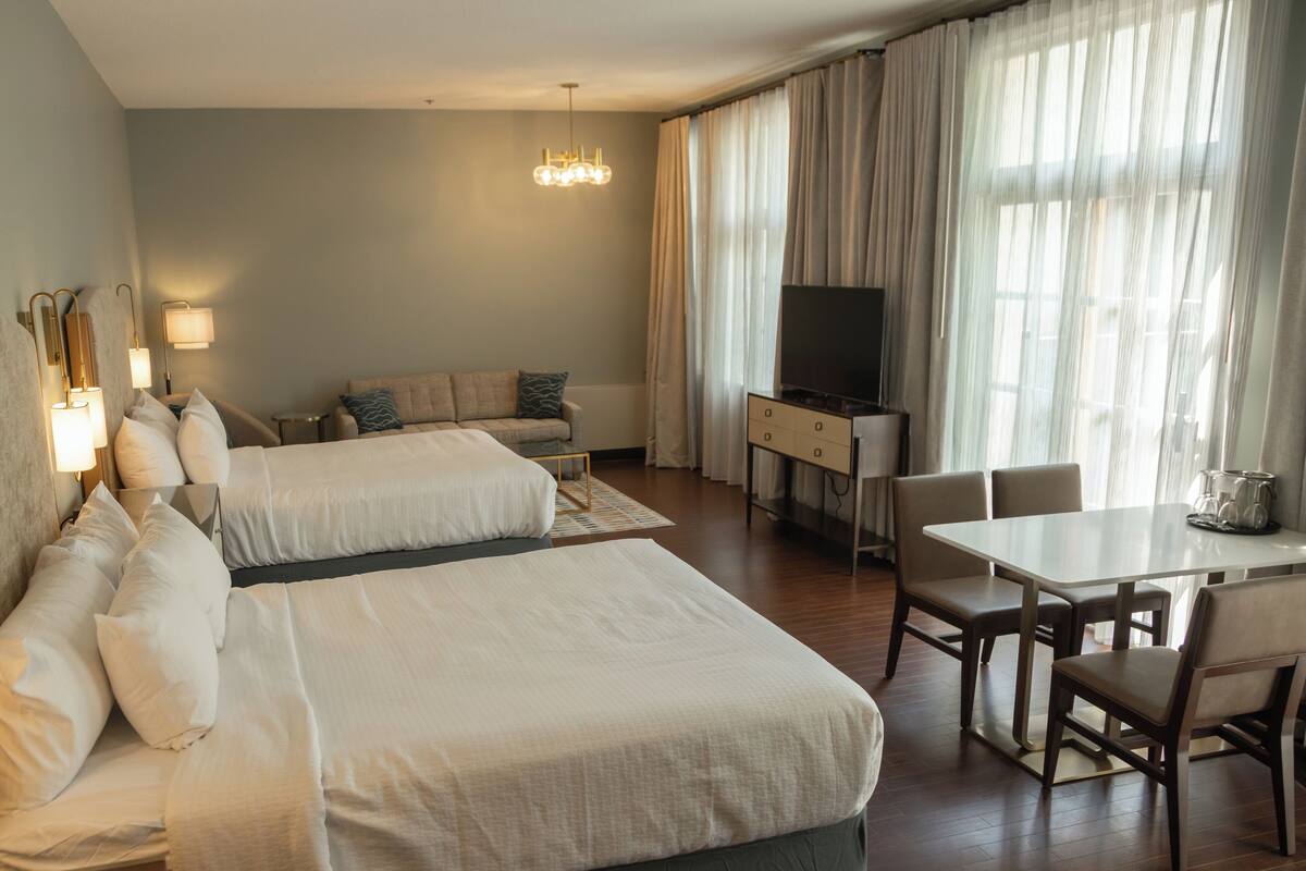 Deluxe Double Room | 1 bedroom, premium bedding, pillowtop beds, individually decorated