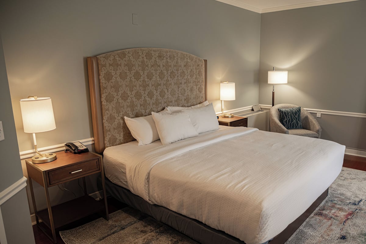 Standard Room | 1 bedroom, premium bedding, pillowtop beds, individually decorated