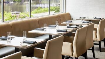 Morgenmad tilberedt efter bestilling hver dag mod et gebyr