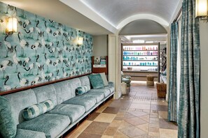 Couples treatment room(s), body treatments, hydrotherapy