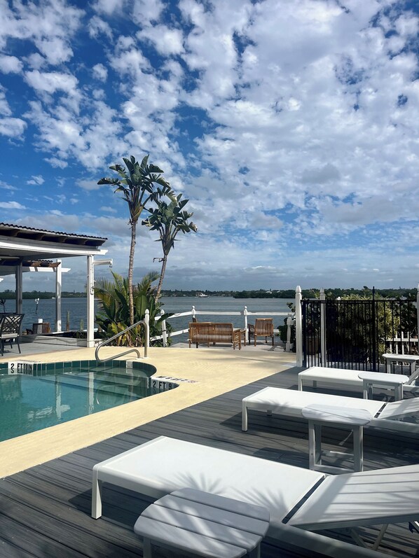 Outdoor pool, free pool cabanas, pool umbrellas