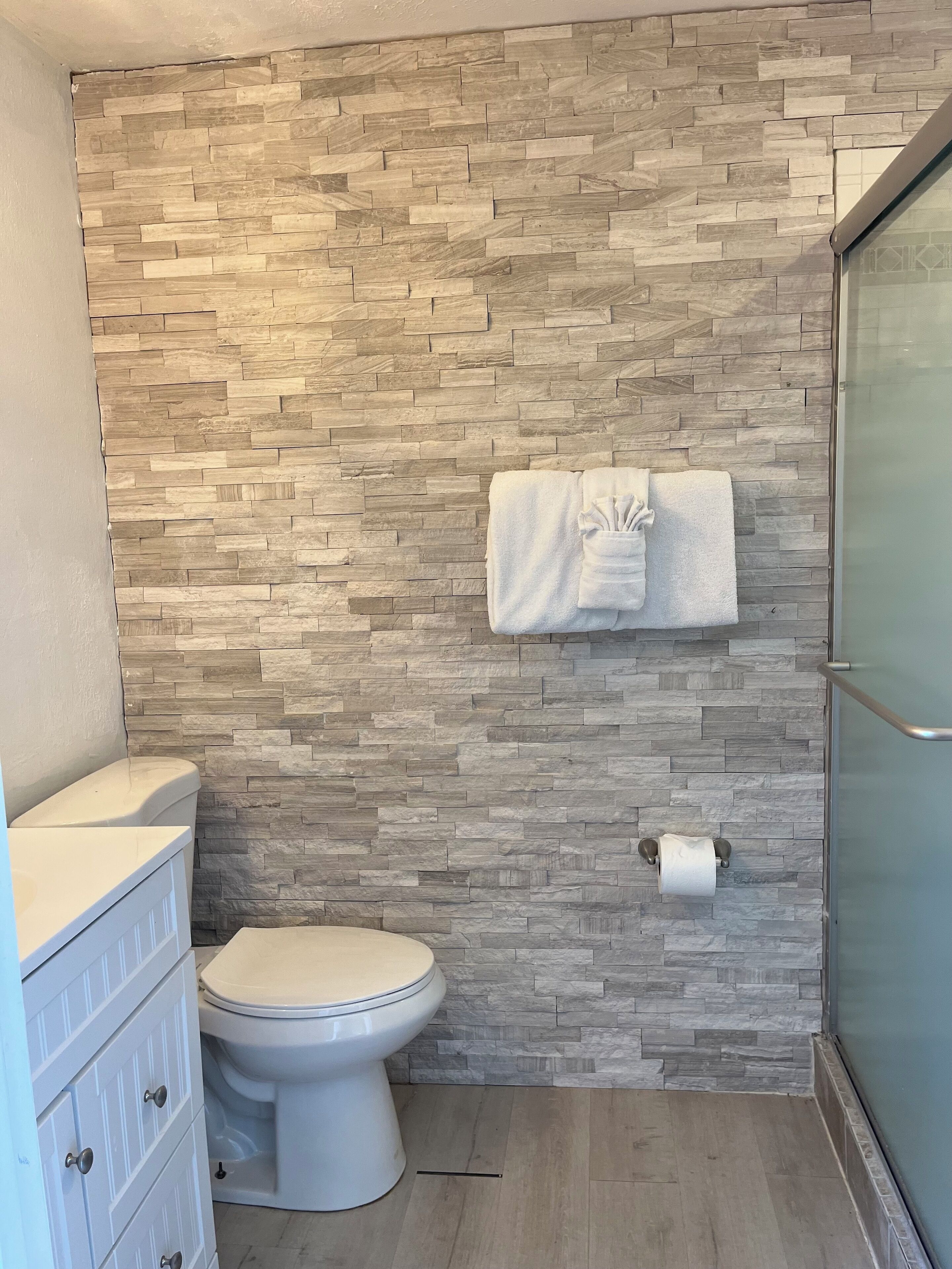 shower, free toiletries, hair dryer, bathrobes