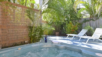 Cottage, 1 Bedroom, Hot Tub, Bay View (Jasmine Room)