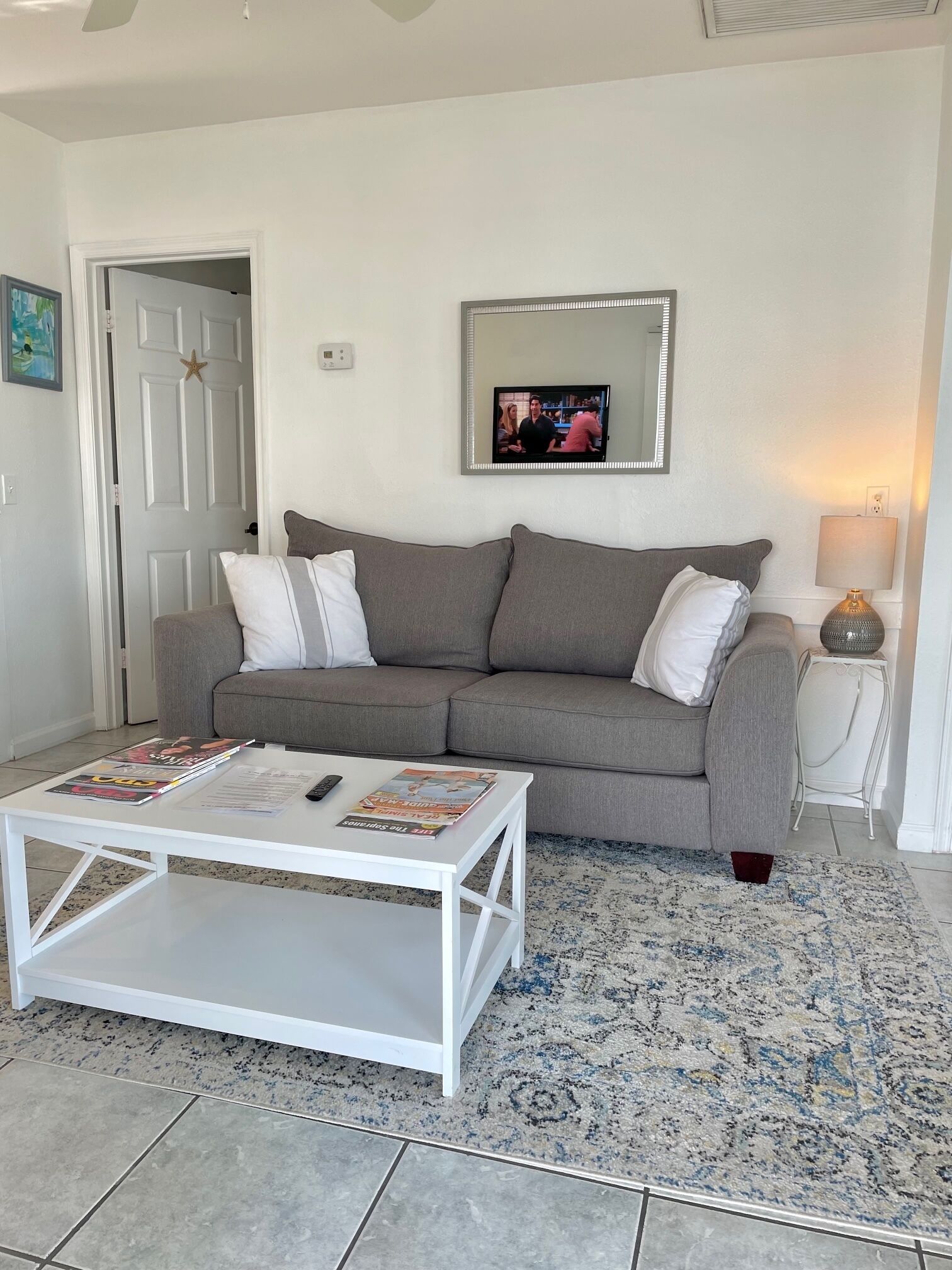 cottage, bay view (country cottage room) | living area | flat-screen tv, dvd player