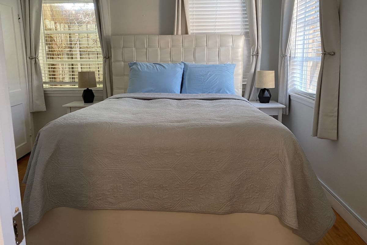 Casa de campo, vista a la bahía | 2 habitaciones, decoración personalizada y muebles diferentes