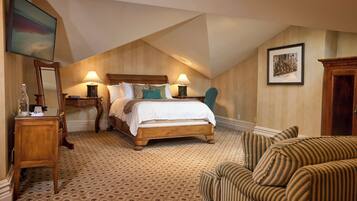 Grand Room 10 | 1 bedroom, Frette Italian sheets, premium bedding, desk