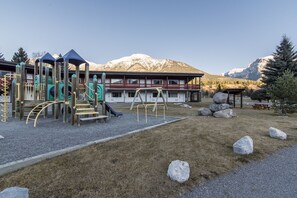 Área de juegos infantiles al aire libre