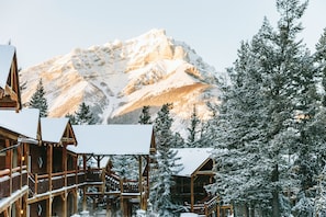 Exterior - Buffalo Mountain Lodge (Banff)