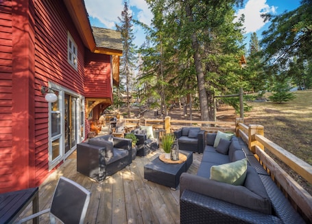 Luxury Villa | Terrace/patio. Buffalo Mountain Lodge
