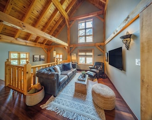 Luxury Villa | Living area - Buffalo Mountain Lodge (Banff)