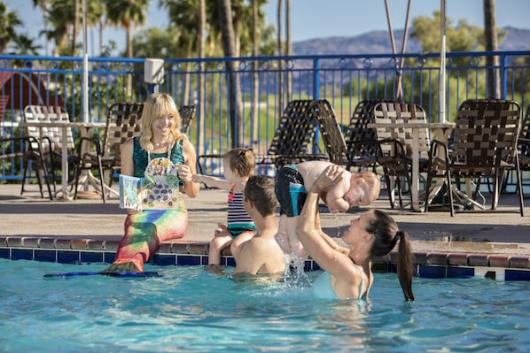 3 outdoor pools, open 7:00 AM to 11:00 PM, pool umbrellas, pool loungers