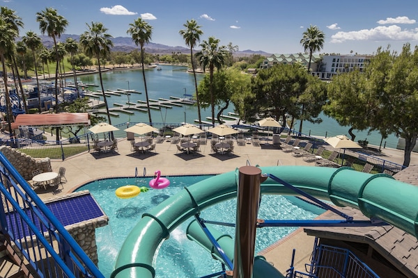 Suite, 1 queensize bed met slaapbank | Uitzicht vanuit de kamer