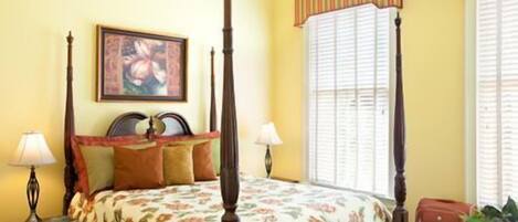 Luxe beddengoed, pillowtop-bedden, een strijkplank/strijkijzer