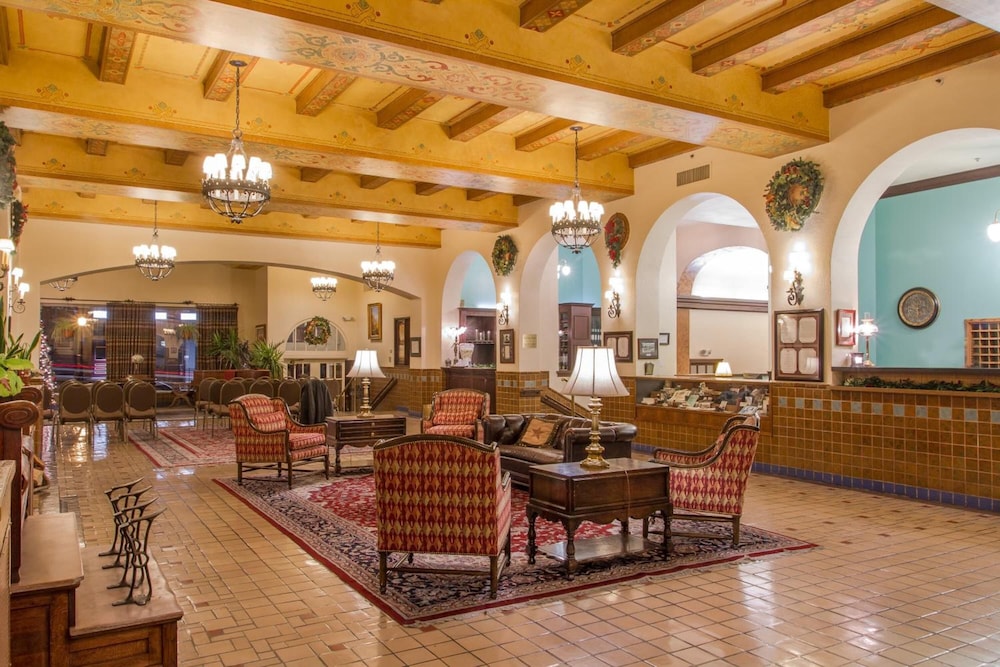 Hassayampa Inn by null