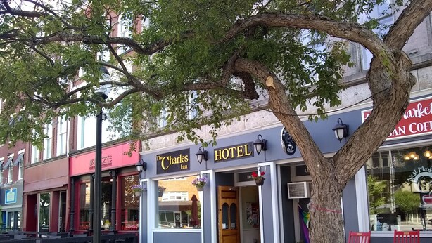 Front of property - The Charles Inn at Vacationland Inns (Bangor)