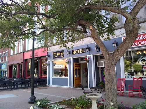 The Charles Inn at Vacationland Inns