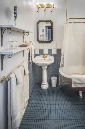 The Franz Huning Room  | Bathroom