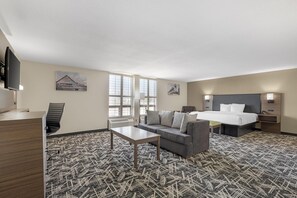 In-room safe, desk, laptop workspace, blackout curtains - Best Western Plus York Hotel & Conference Center (York)