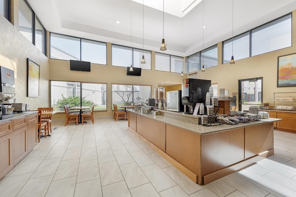 Free daily full breakfast