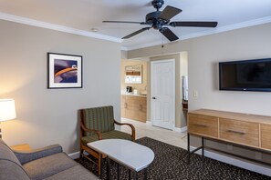 1 bedroom, in-room safe, desk, laptop workspace