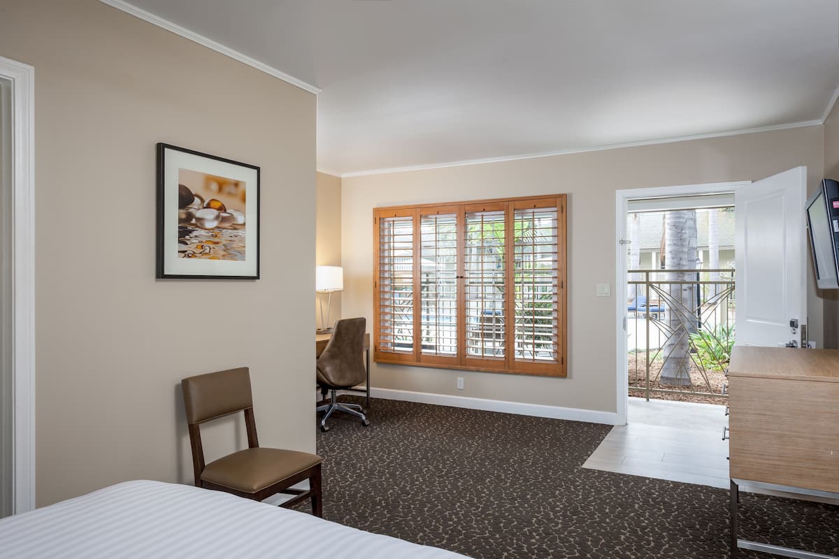 1 bedroom, in-room safe, desk, laptop workspace