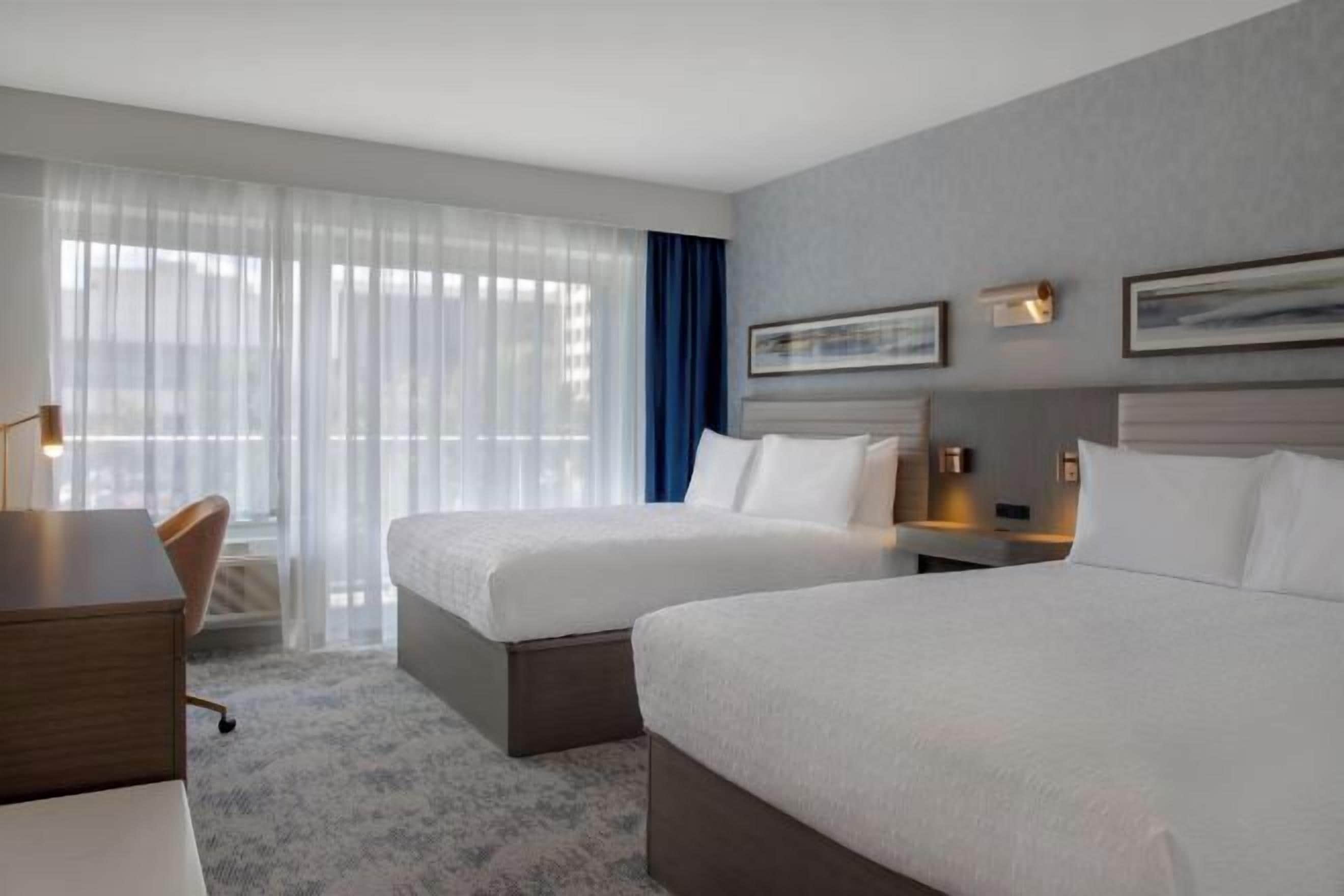 Hypo-allergenic bedding, in-room safe, blackout drapes