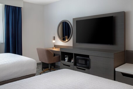 Hampton Inn by Hilton Winnipeg Downtown - Image 37
