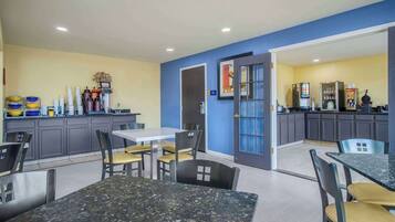 Gratis kontinental frukost varje dag