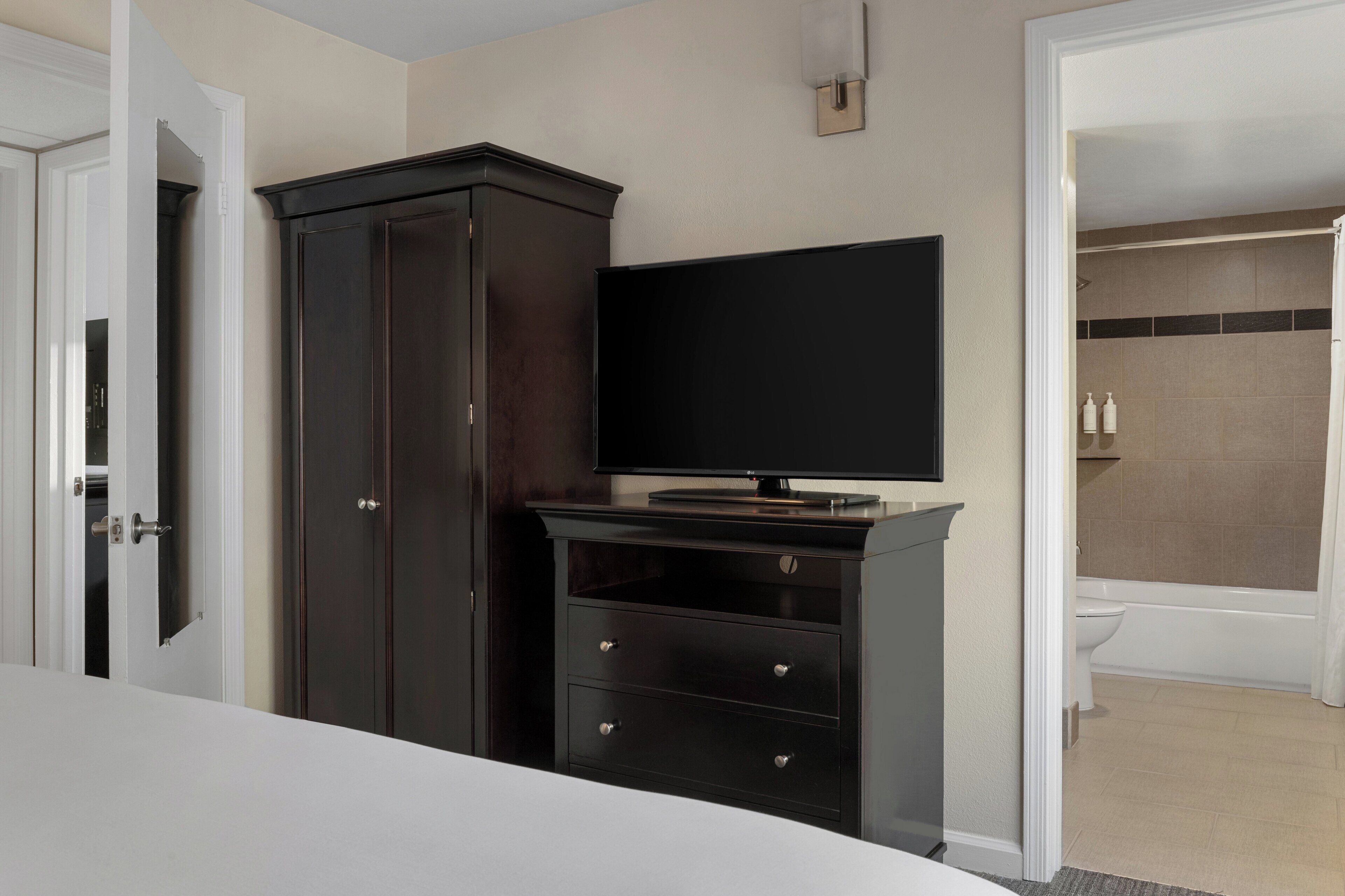 Photo - Peacock Suites