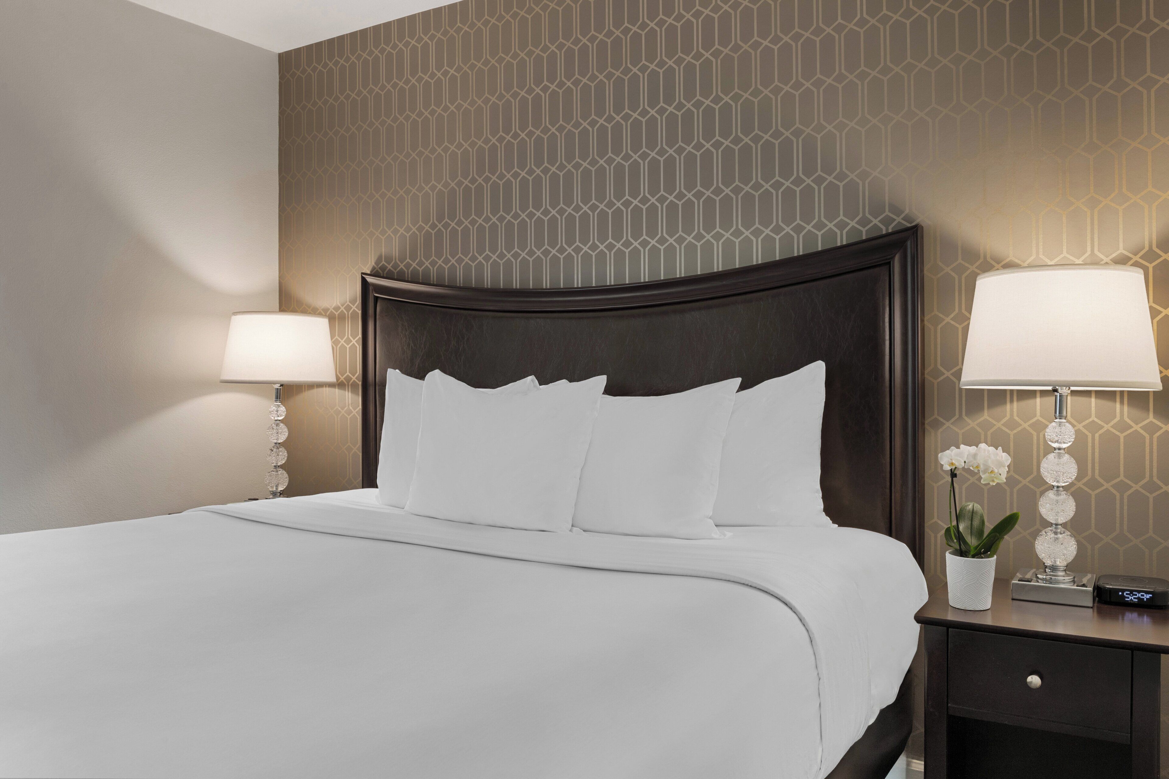 suite, 1 king bed | pillow-top beds, in-room safe, desk, iron/ironing board
