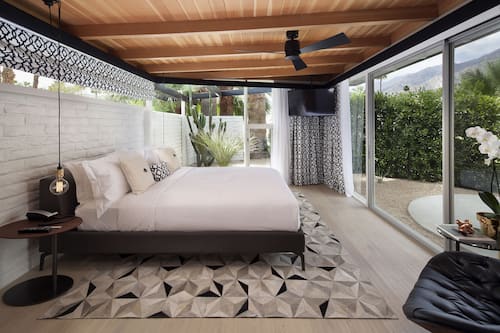 Frette Italian sheets, premium bedding, down duvets, minibar