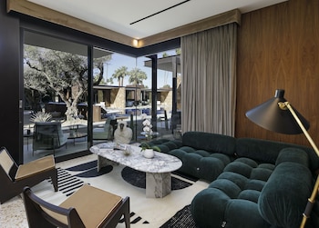 Hermann Studio Suite | Frette Italian sheets, premium bedding, down comforters, minibar at LHorizon Resort & Spa, Hermann Bungalows