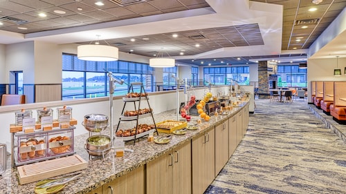 DoubleTree by Hilton Hotel Port Huron