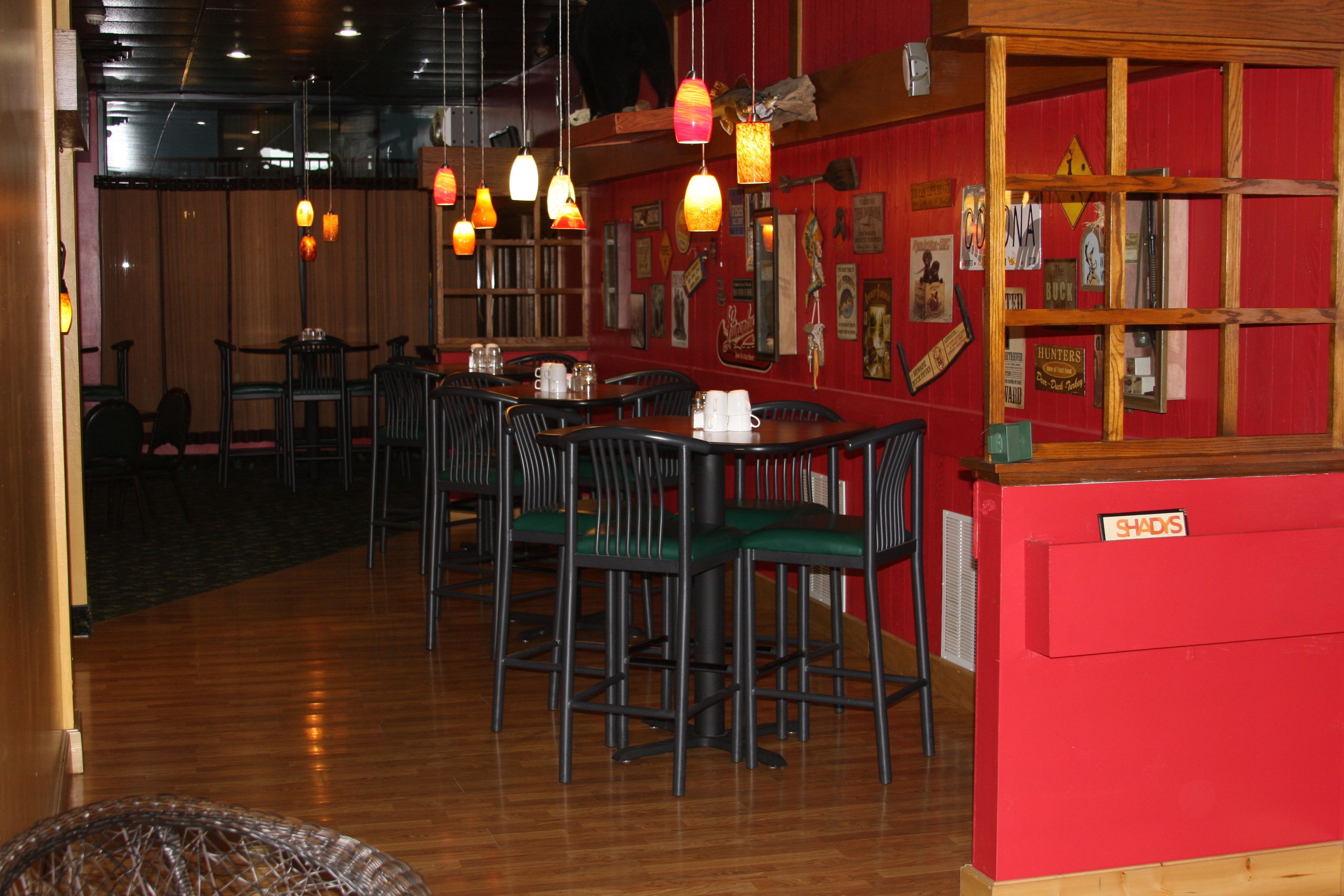 Breakfast, lunch, dinner served; American cuisine, pool views 