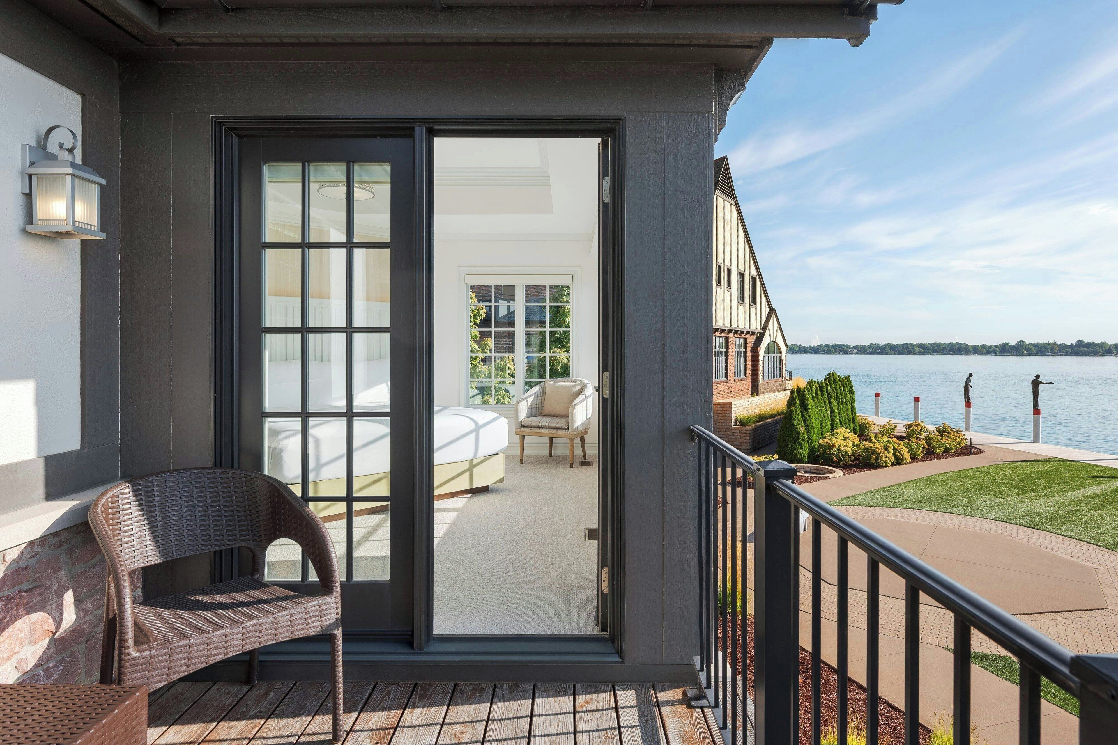 Luxe beddengoed, een strijkplank/strijkijzer, gratis wifi, beddengoed