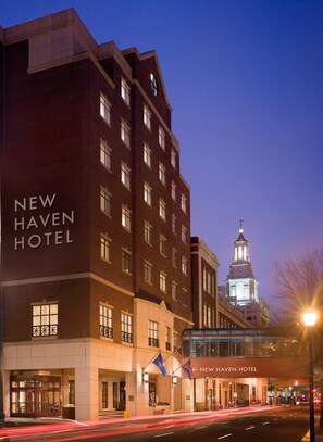 Exterior detail - New Haven Hotel (New Haven)