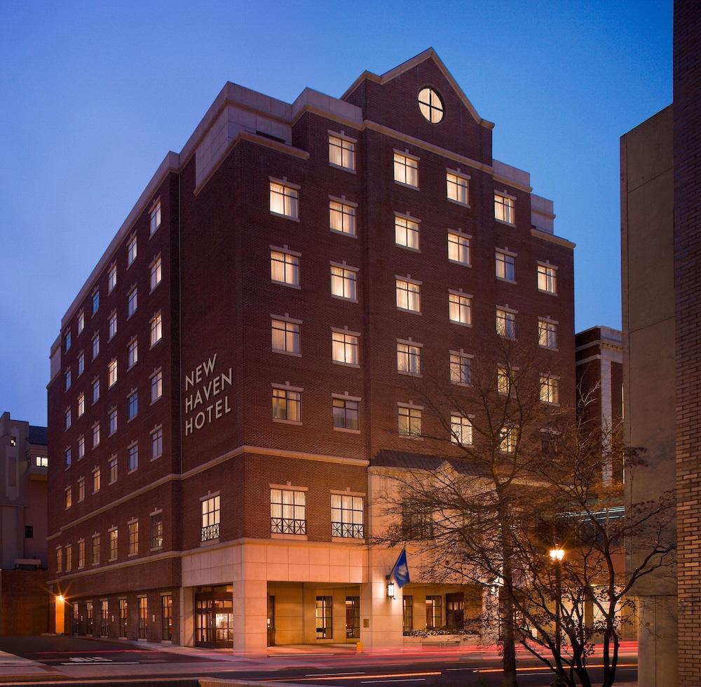New Haven Hotel by null