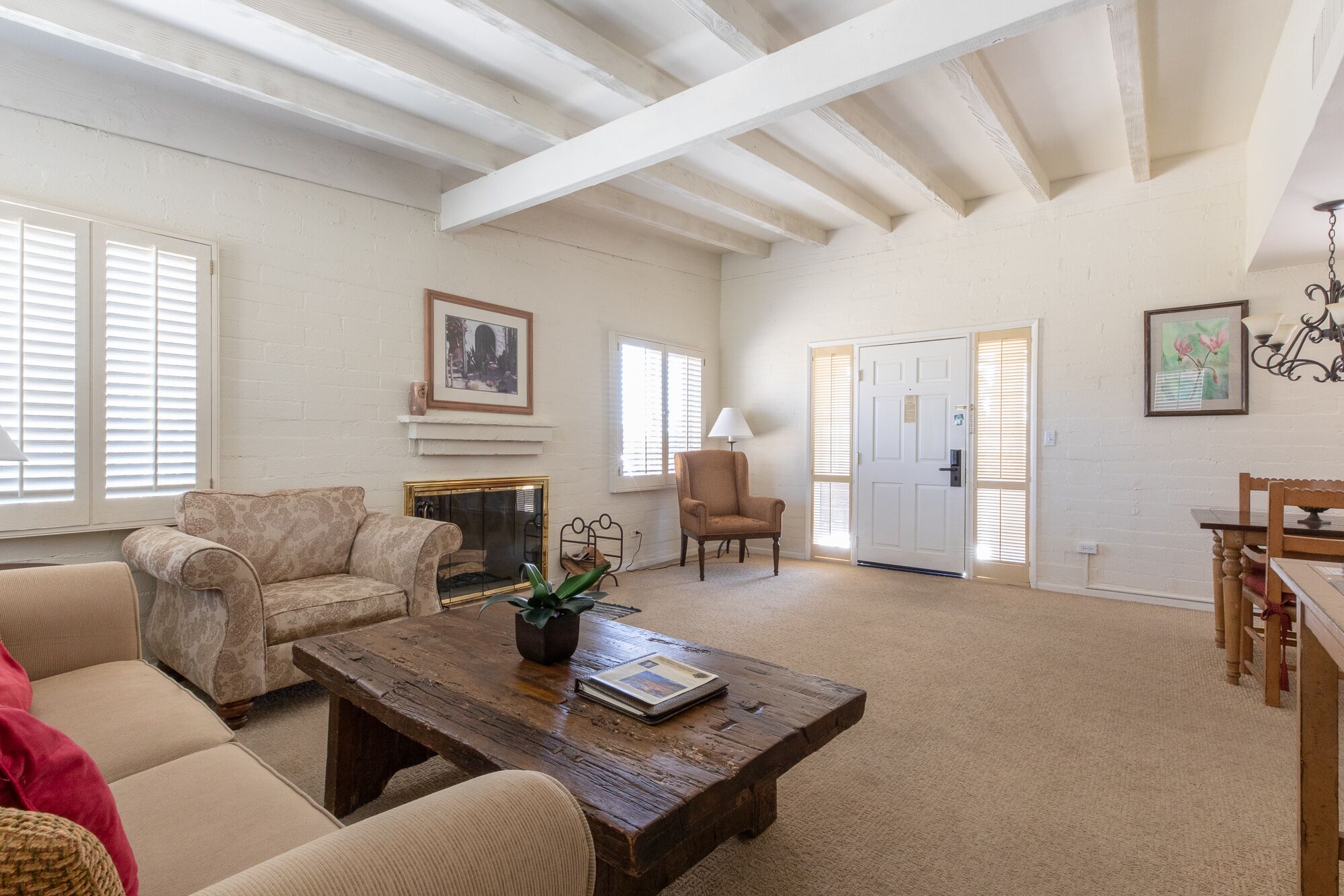 suite, 2 queen beds (sycamore casita - 2 queen beds with p) | living area | 32-inch flat-screen tv with cable channels, tv, dvd player