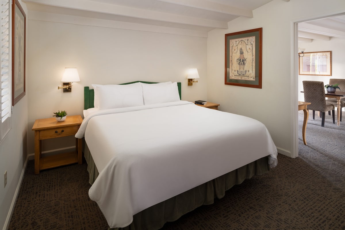 Ropa de cama de alta calidad, cubrecamas y colchones con pillow-top
