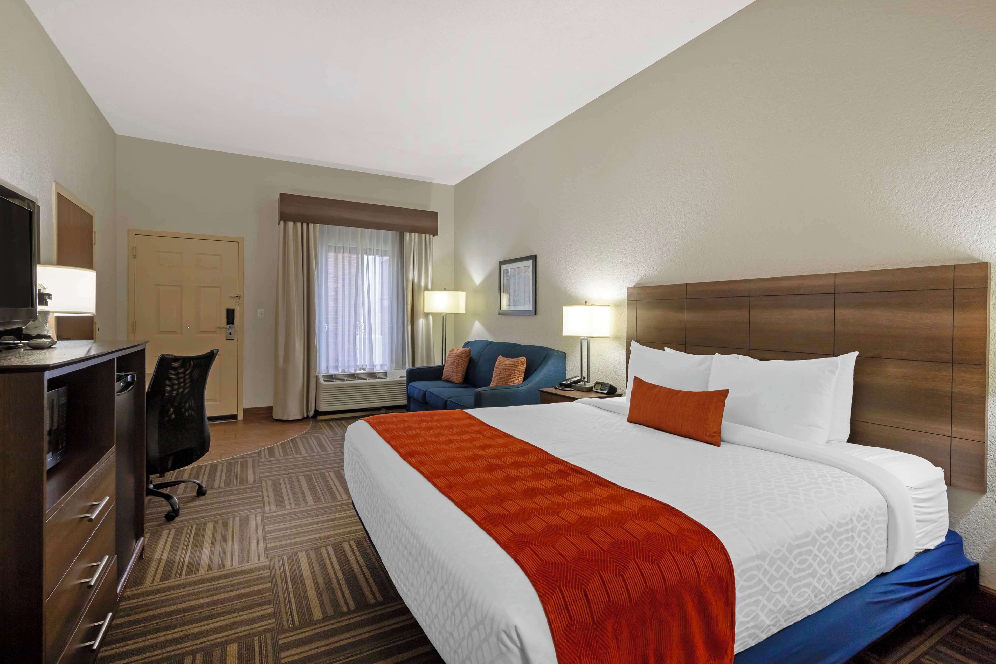 desk, laptop workspace, iron/ironing board, wifi