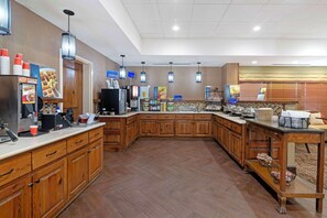 Free daily full breakfast - Best Western Colonial Inn (Cordele)