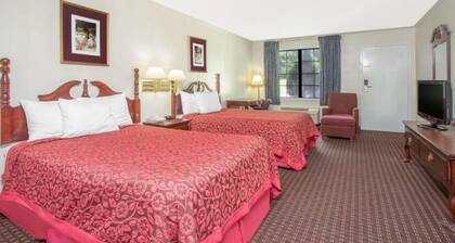 A Red Dot Inn Milledgeville
