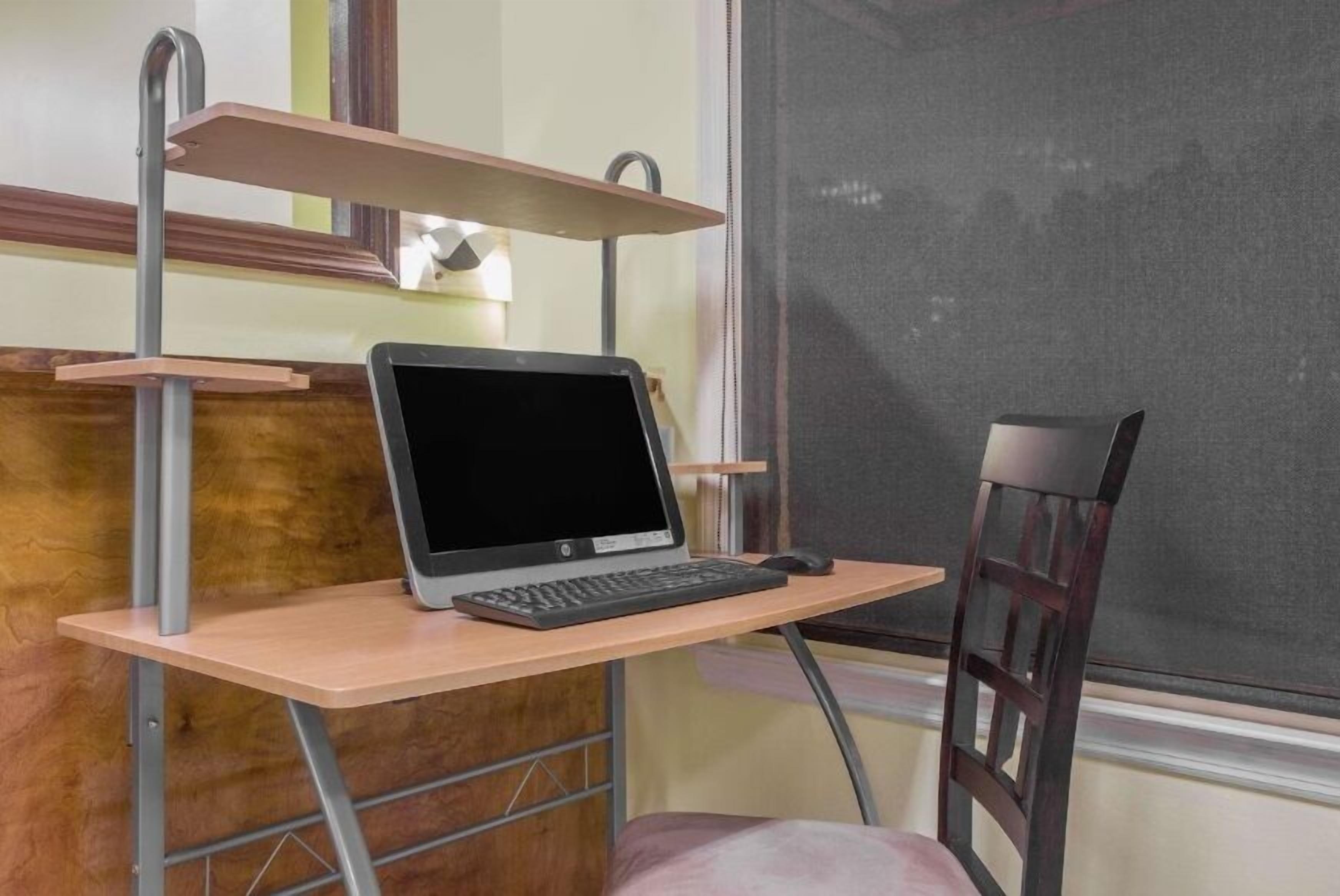 Free WiFi, bed sheets