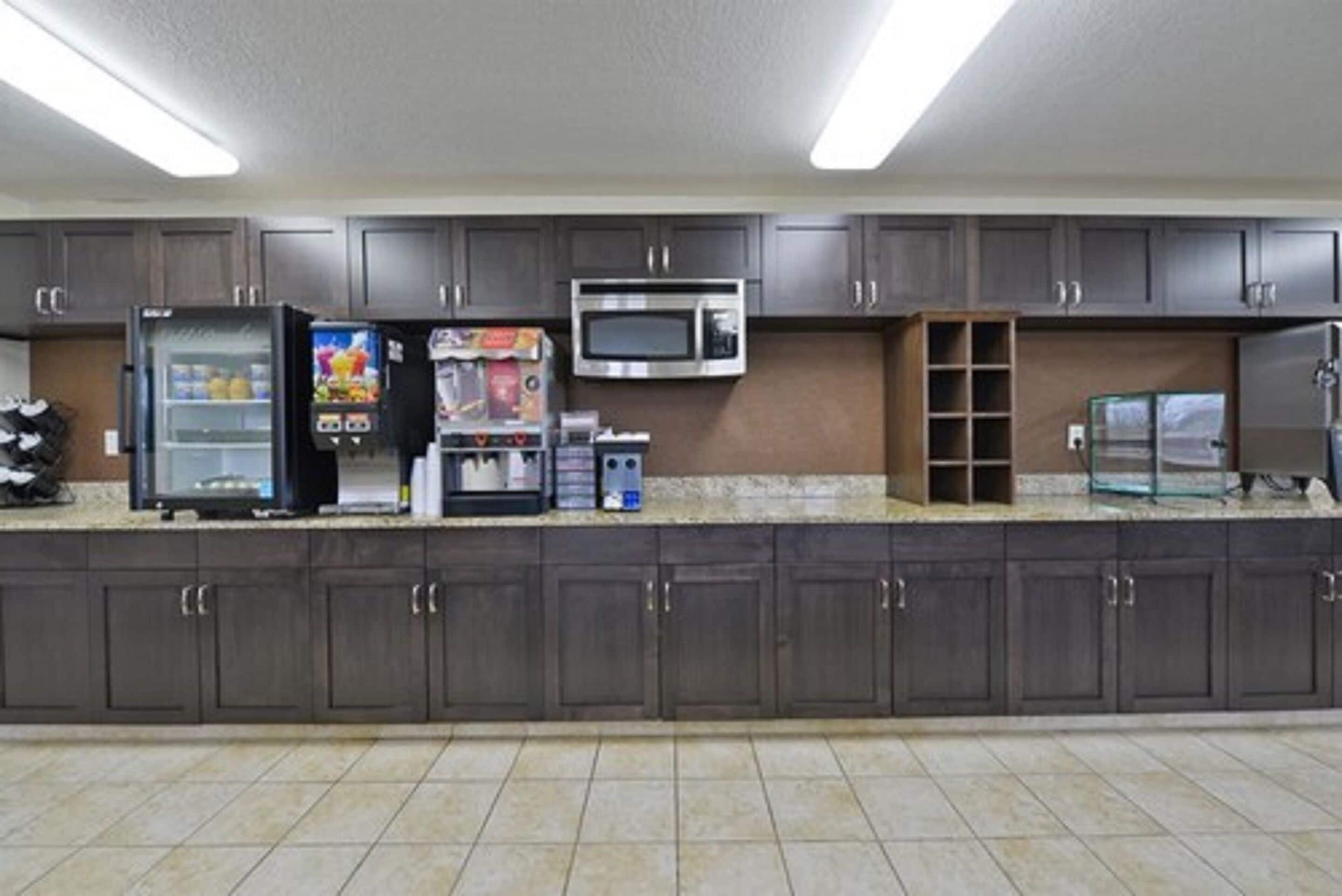 free continental breakfast