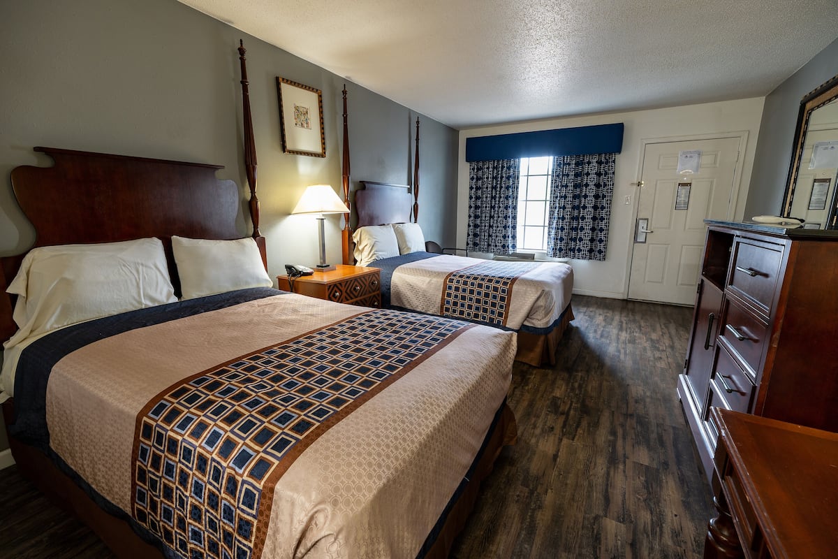 Desk, iron/ironing board, free WiFi, alarm clocks