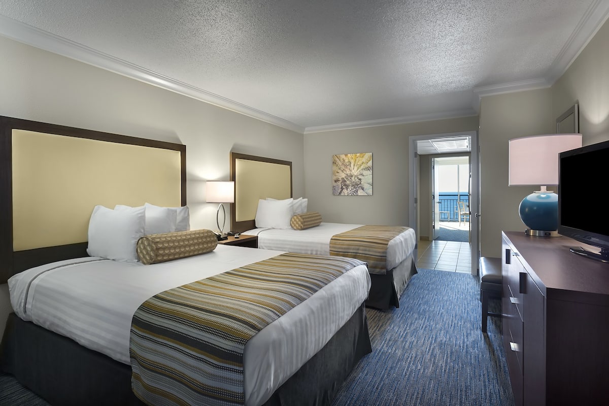 Suite, Oceanfront | In-room safe, individually decorated, individually furnished