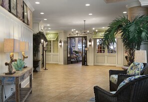 Interior detail - Coral Beach Resort and Suites (Myrtle Beach)