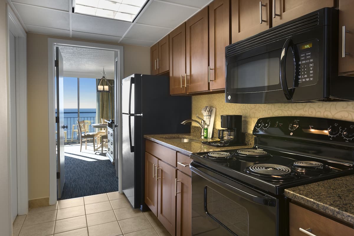 Fridge, microwave, coffee/tea maker