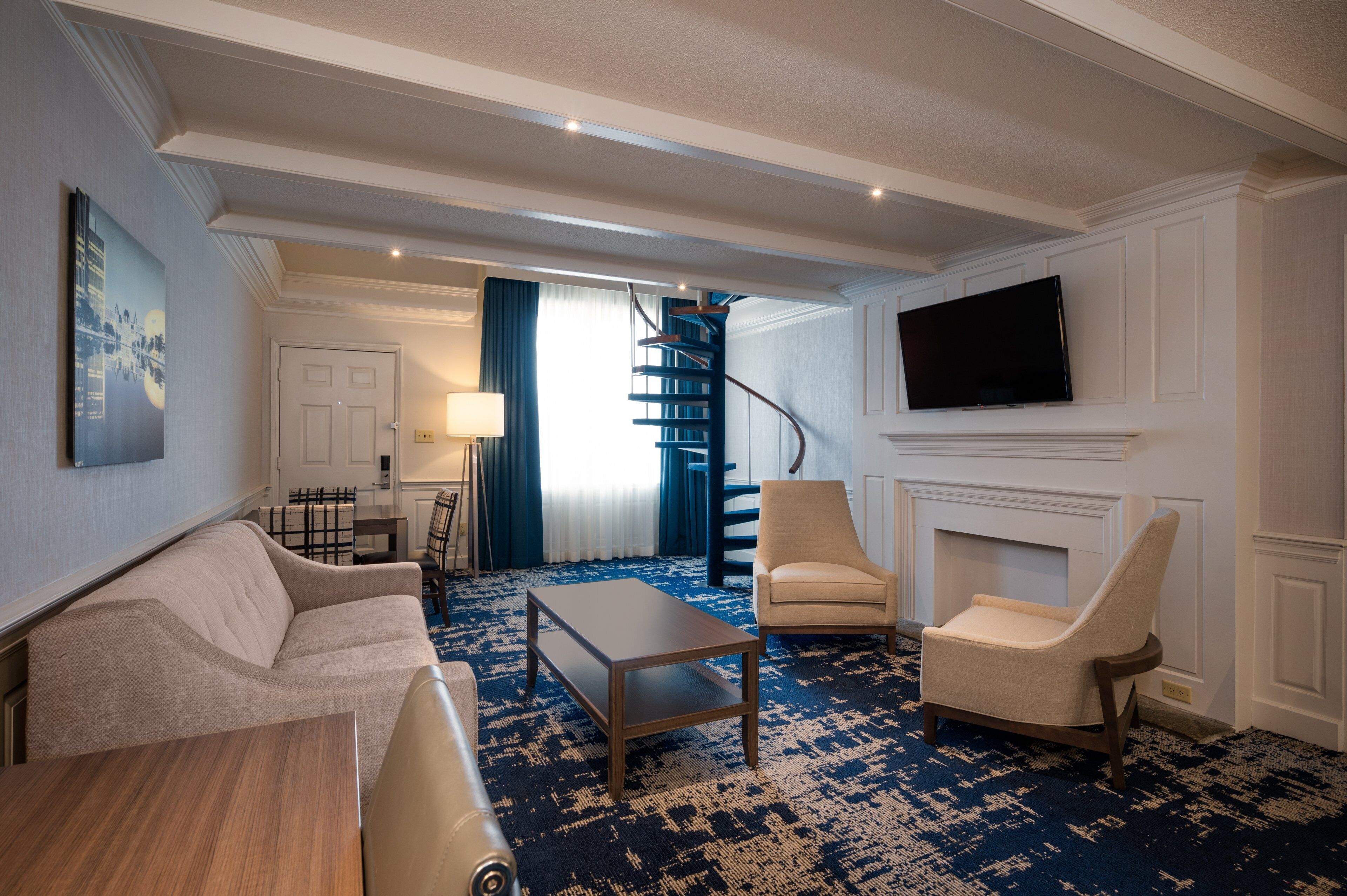 duplex, 1 king bed (suite) | 1 bedroom, in-room safe, desk, laptop workspace