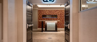 Crowne Plaza Albany - The Desmond Hotel by IHG